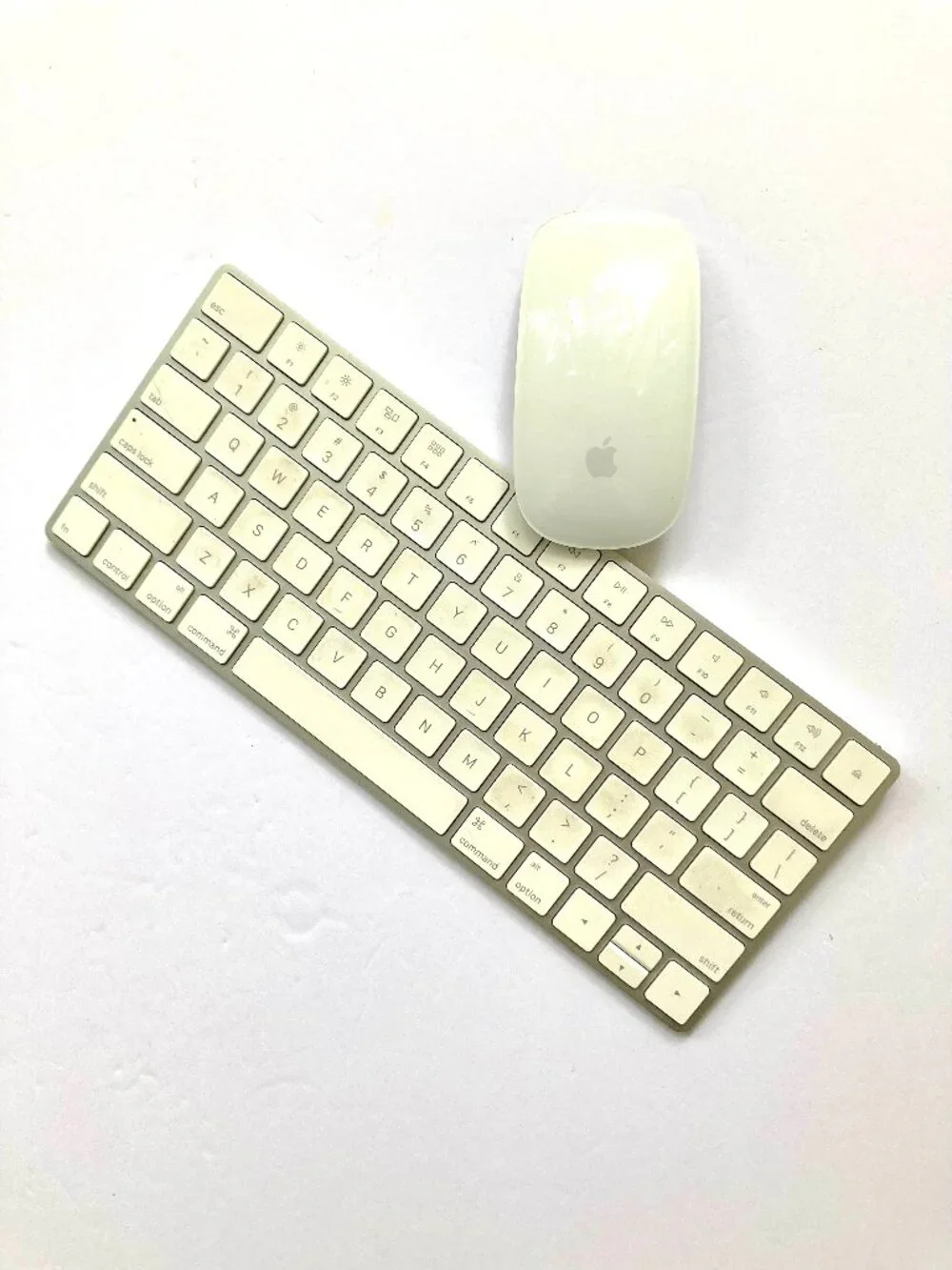 Apple Wireless Keyboard & Mouse Set w/ Original Box